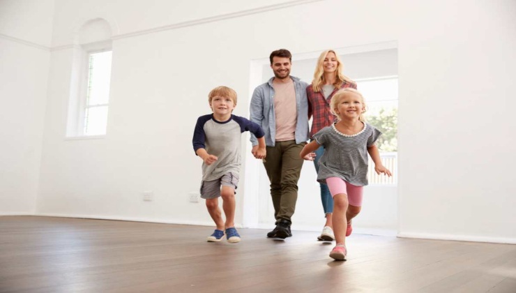 famiglia acquista casa